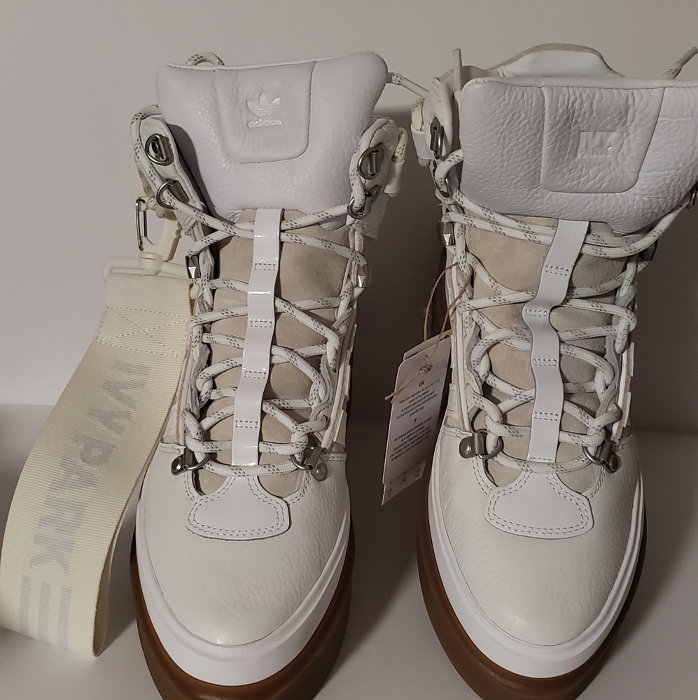 IVY PARK SUPER SLEEK BOOT